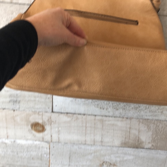 Baci Italian leather laser cut handbag - Picture 9 of 15